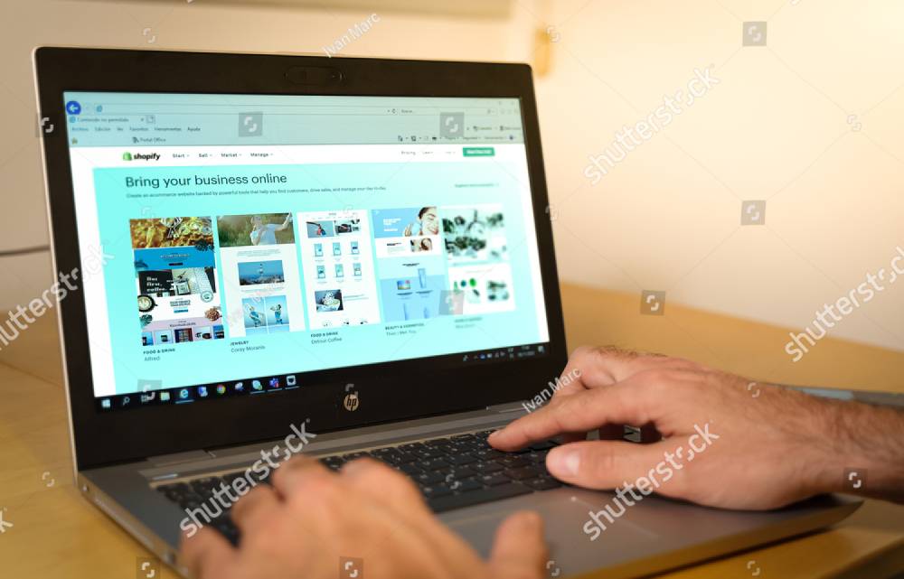 Shopify UI_UX & Theme Design